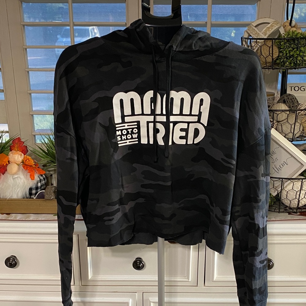 Moto Show Women's Black Cropped Camo Hoodie - Mama Tried